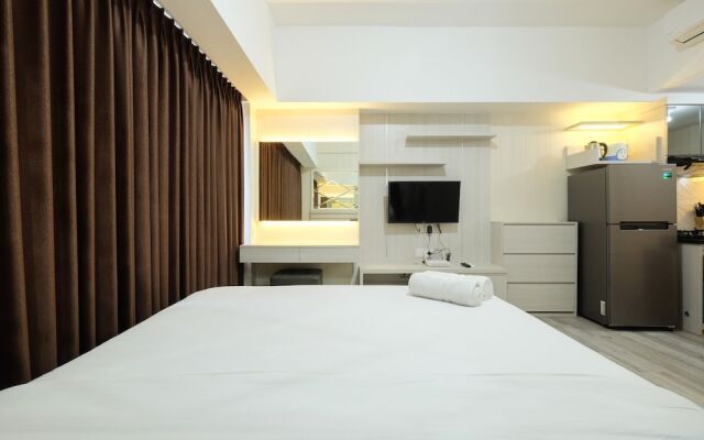 Elegant Studio at Springlake Summarecon Bekasi Apartment
