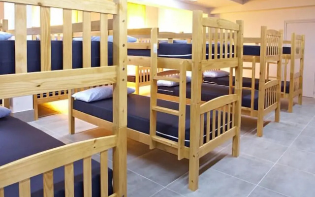 Albergue Monasterio de La Magdalena - Hostel