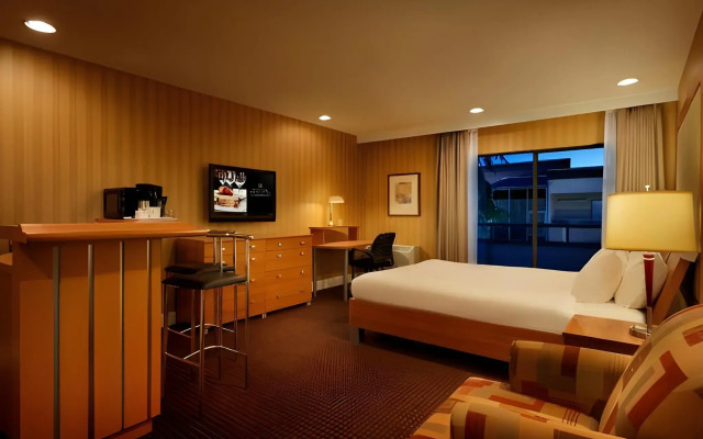 Executive Hotel Vancouver Airport