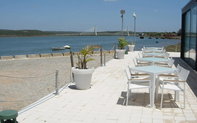 Água Hotels Riverside