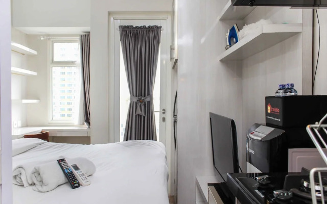 Nice And Cozy Studio Apartment At Springlake Summarecon Bekasi