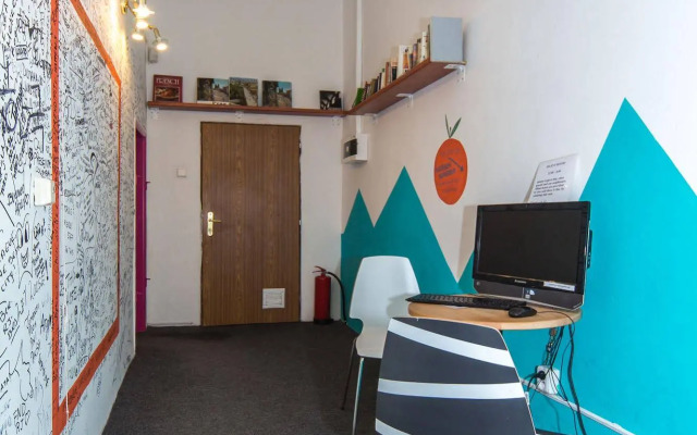 Hostel Orange