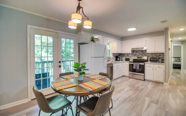 Bella Vista Vacation Rental Near Lake Access!