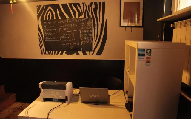 Zebra Hostel & Tours
