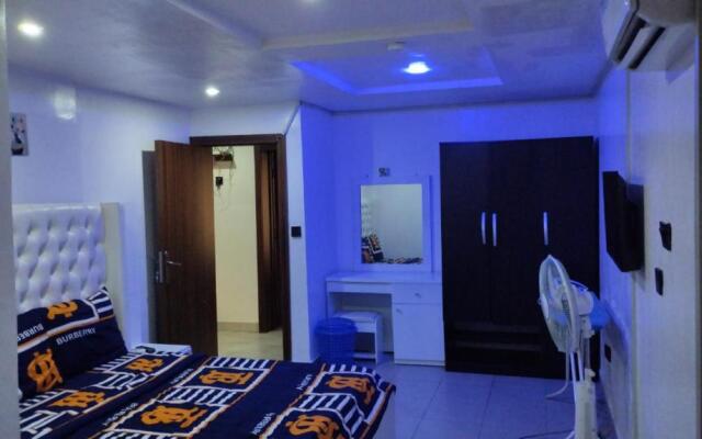 Lovely 2 bedroom ogba