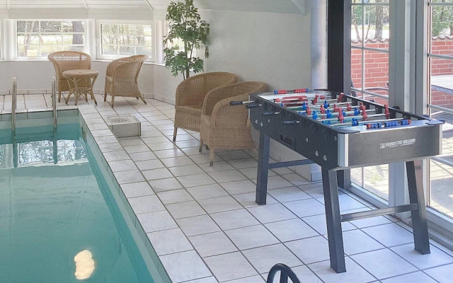 12 Person Holiday Home in Vaeggerlose