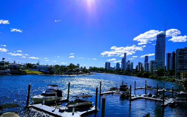 Surfers Hawaiian Apartments