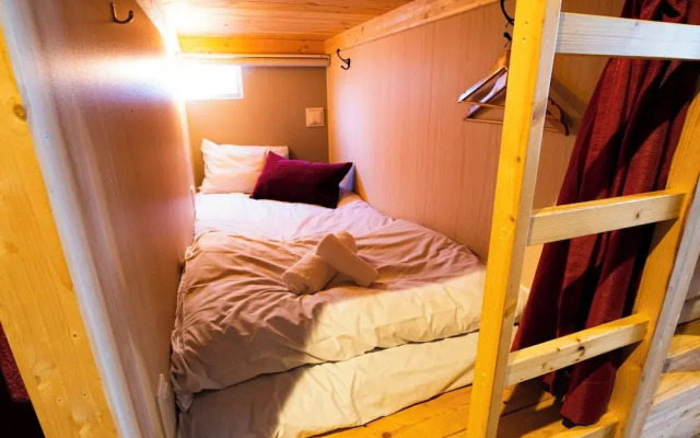 R Hostel Namba South