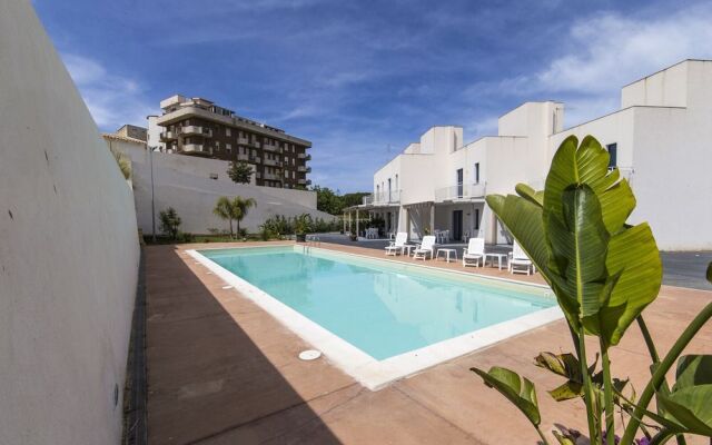La Dolce Vita piscina e mare