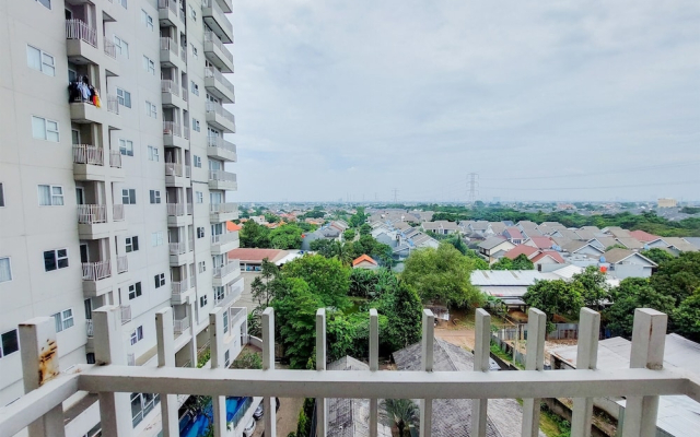 Modern Look And Comfy Studio At Bintaro Icon Apartment