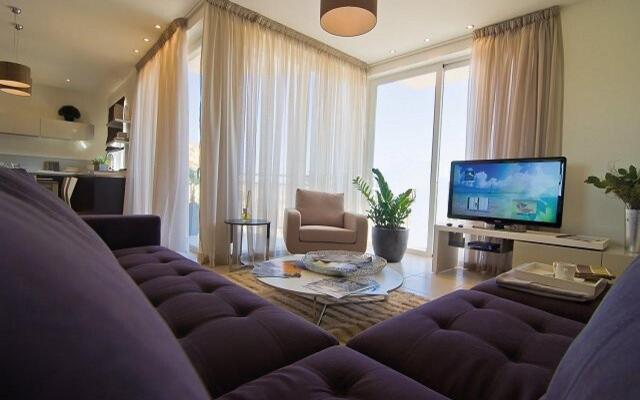 Hillock Residence Apartments
