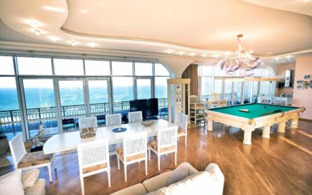 Arkadia Palace Luxury Apartments