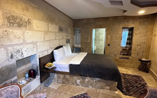 Di̇ri̇li̇ş Banarya Pansi̇yon