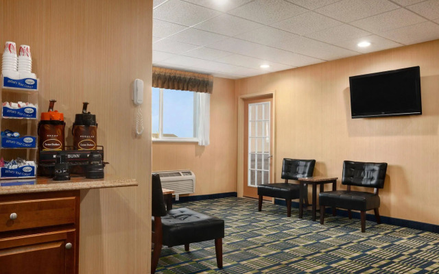 Super 8 Williamsville Buffalo Airport