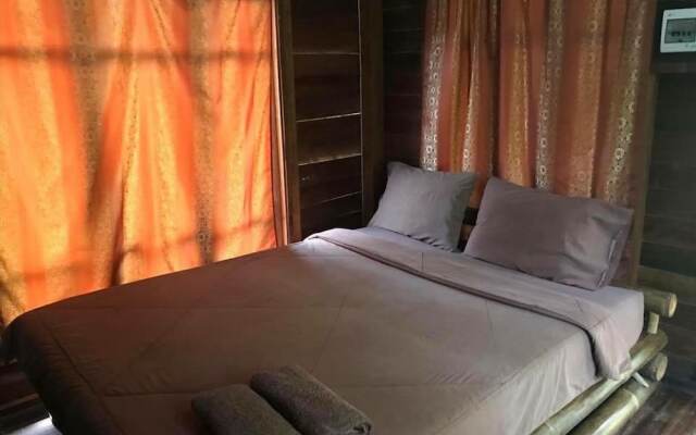 Suchanaree At Leam Ngop