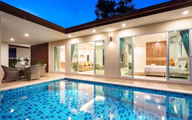 Luxury Pool Villa A18