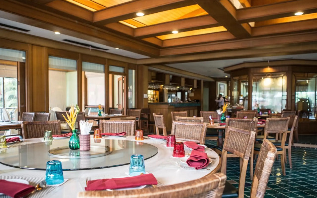 Maneechan Resort & Sport Club