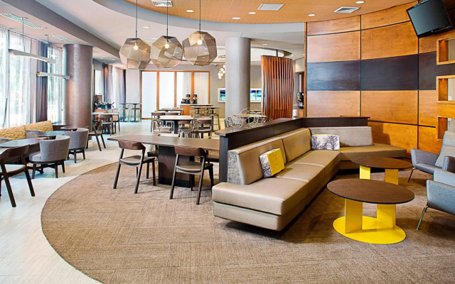 SpringHill Suites Savannah Downtown / Historic District