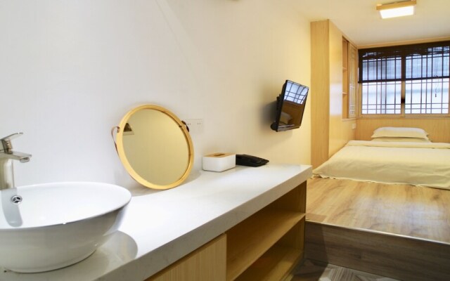 Guangzhou Pinecone & Huayi Select Hotel