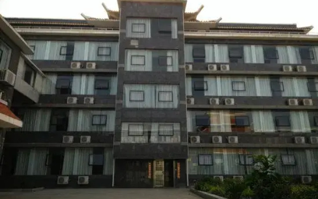 Xinsha Beach Holiday Hotel