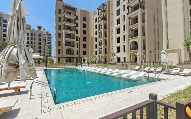 Elegant MJL Pool View Near Burj Al Arab