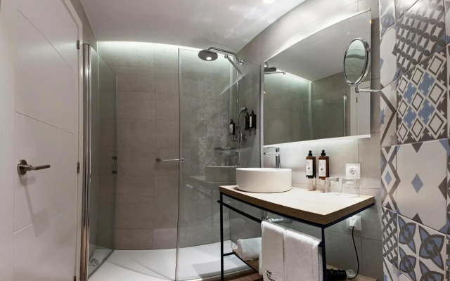 Petit Palace Ruzafa Hotel