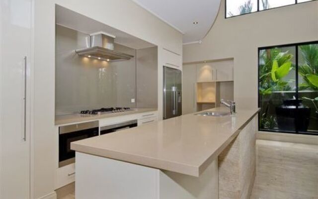 OneLuxe Luxury Holiday House