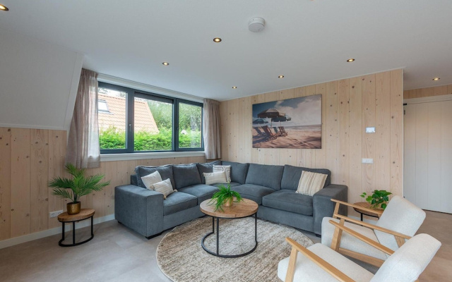 Seaside Holiday Home With Garden