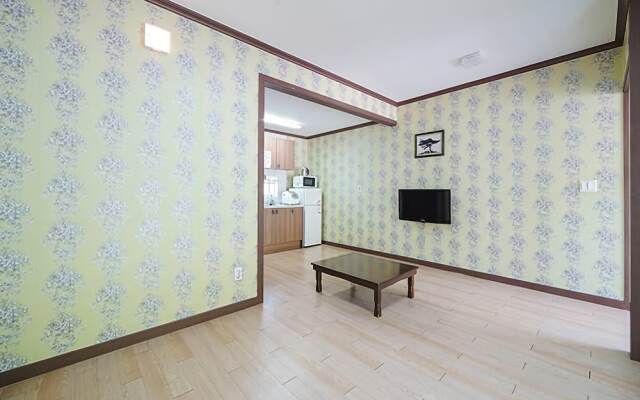 Danyang Wood Scented Pension