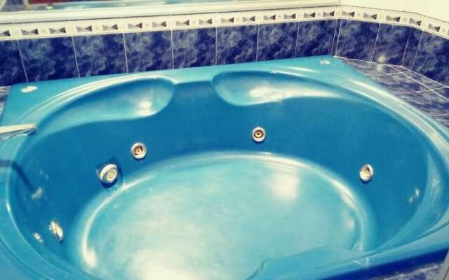 Hotel Monarca