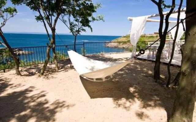 Paradise Bay Hotel