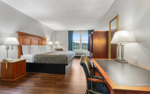 Days Inn by Wyndham Madisonville