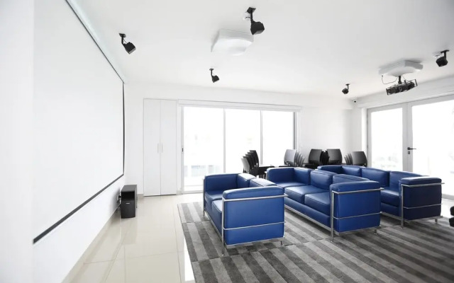 Oceanview 10th Floor Fam Apt W/ Great Common Areas