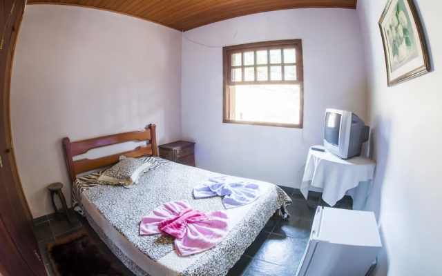 Pousada Cantinho das Araucárias - Hotel in Campos do Jordao - Photo 2