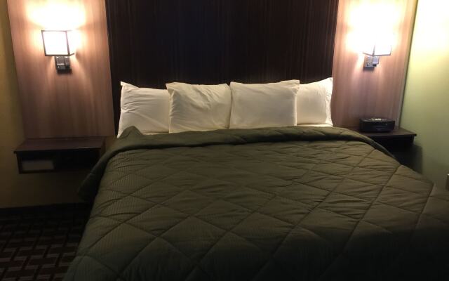 University Manor Inn