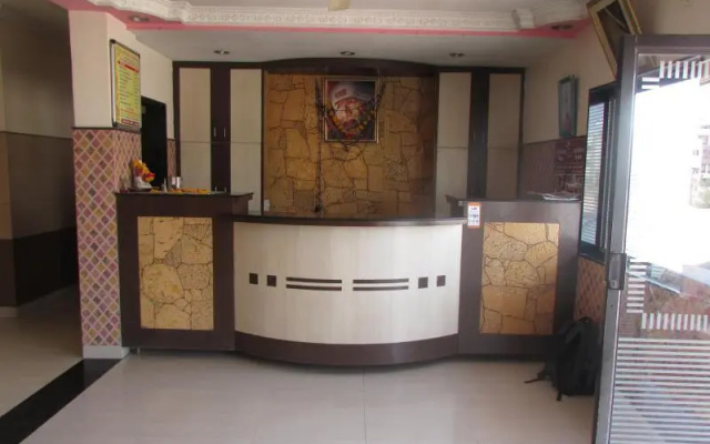 Sai Aradhana Hotel – Lobby – Shirdi