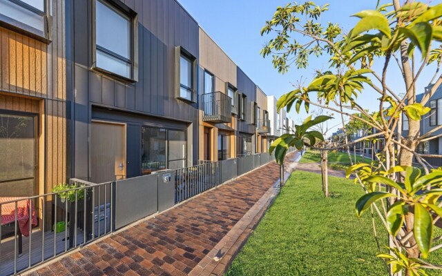 Hobart Lane Townhouses