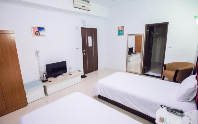 Rainbowtown Hotel
