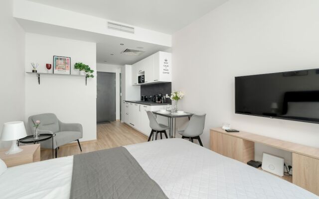Studio in Poznan Center by Renters