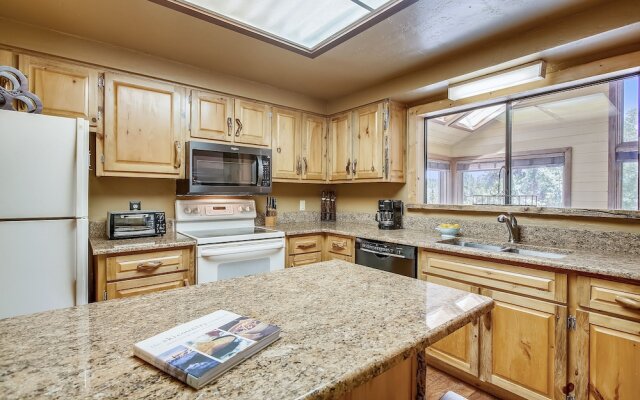 Cedars 53 3 Bedroom Condo by RedAwning