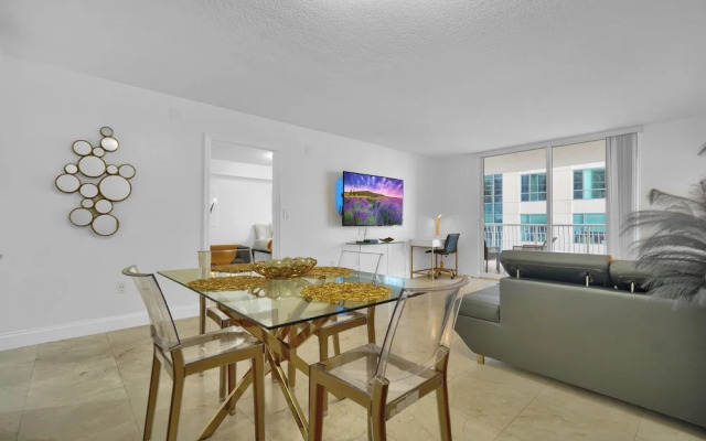 Zeus Sanctuary in Brickell Miami