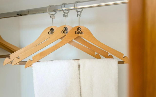 Oasis Hotel Apartments