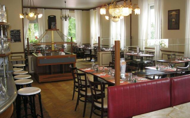 Brit Hotel Grand Hotel Munster