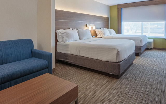 Holiday Inn Express & Suites Belleville by IHG