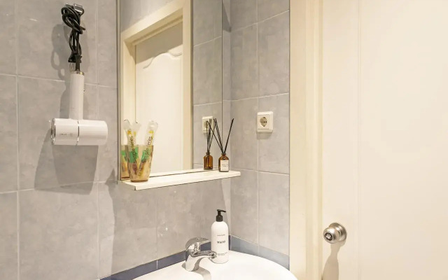 Студия на набережной реки Фонтанки 137