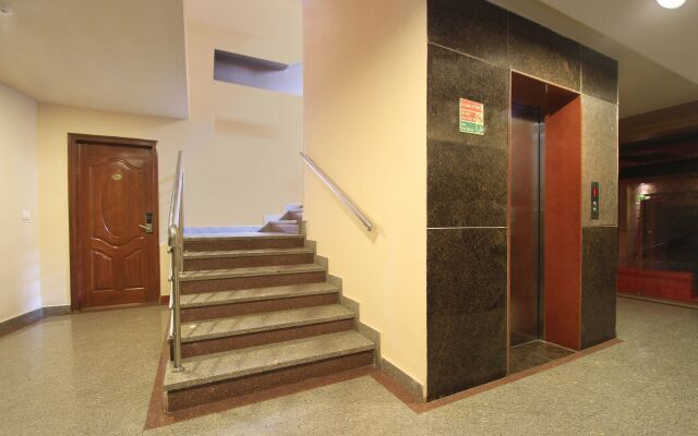 The Berrys Hotel by OYO