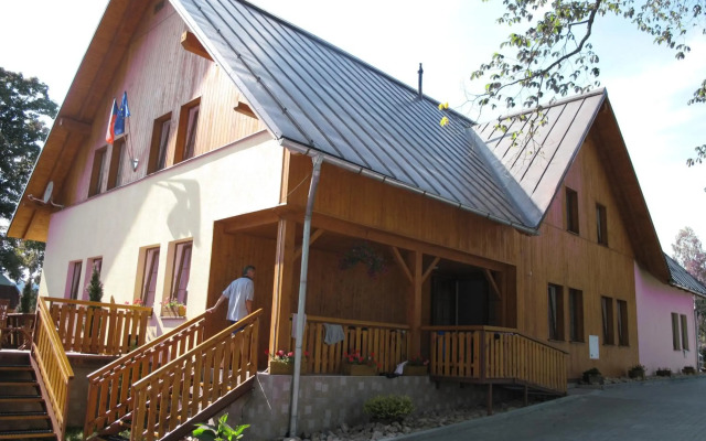 Wellness HOTEL HARRACHOVKA