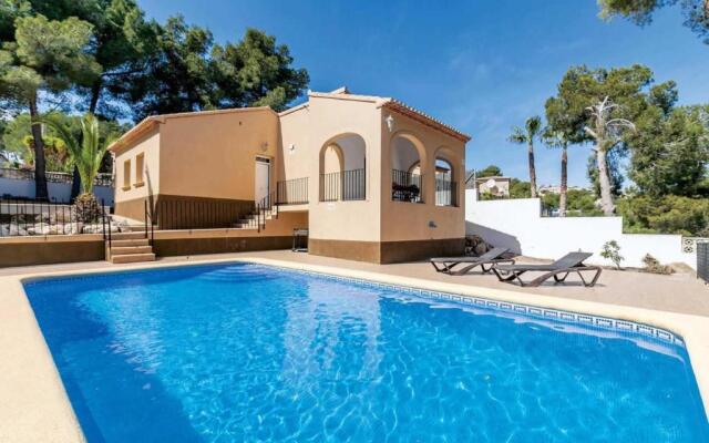 3383 Villa Encina