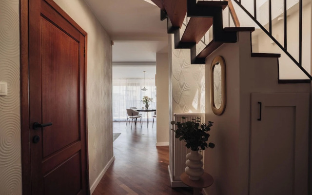 Riverside Nest - LoftAffair