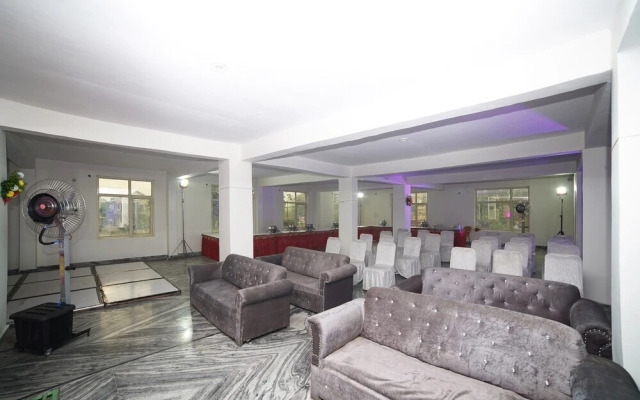 Hotel Mohan Palace by OYO Rooms